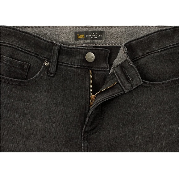 Lee Women's Petite Ultra Lux Mid-Rise Slim Fit Straight Leg Jean - Picture 5 of 5